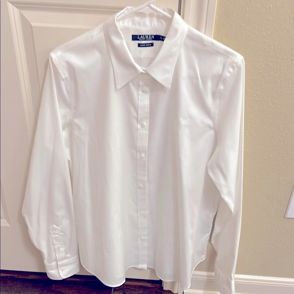 Lauren Ralph Lauren Women’s Crisp White Shirt
Non-Iron